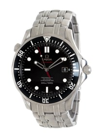 OMEGA, STAINLESS STEEL LIMITED EDITION COLLECTOR'S SET 'JAMES BOND 007 SEAMASTER DIVER' WATCH, BOX &