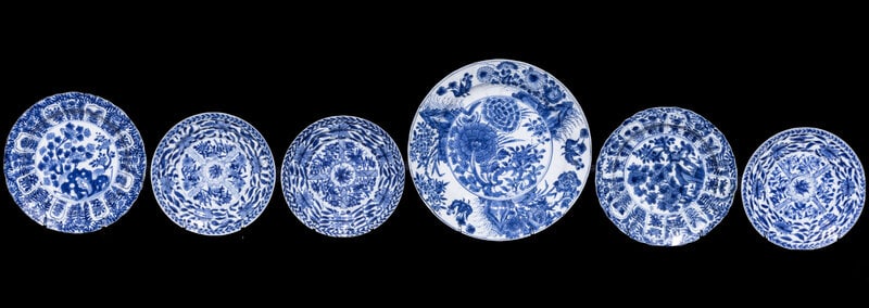 Six Chinese Export Blue and White Porcelain Plates and Saucers (1 of 3)