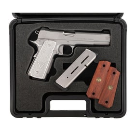 *Vudoo Gun Works Mobius Custom 1911 Pistol in Factory Case