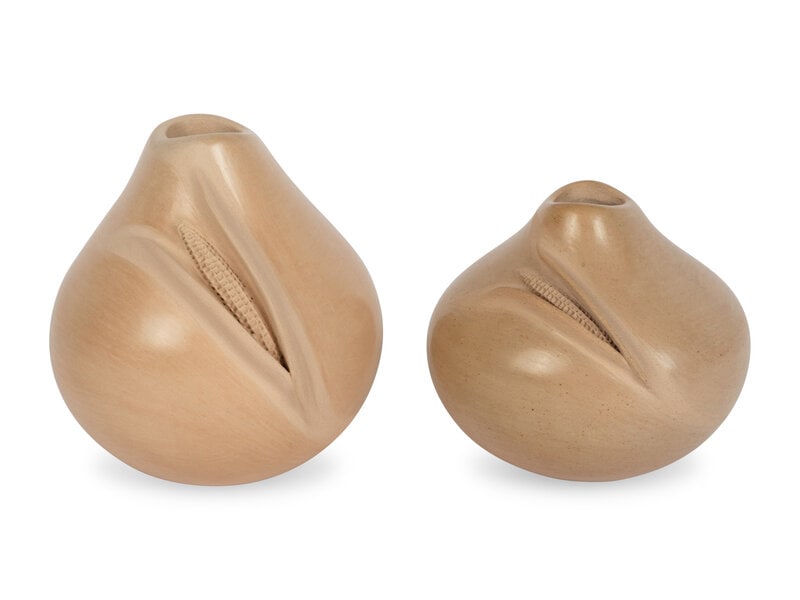 Iris Nampeyo
(Hopi, 1944-2018)
Pottery Jars (1 of 4)