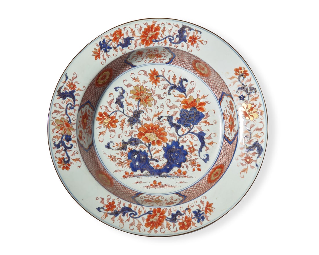 A Chinese Export Porcelain Deep Dish In The "Imari" Palette (1 of 3)