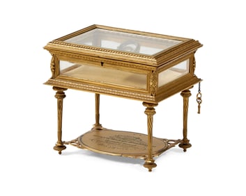 A Mourning Brooch With Hair Of George Washington Mounted In A Gilt Bronze And Glass Vitrine