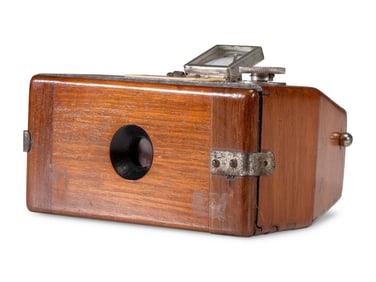 [EARLY PHOTOGRAPHY]. Truncated roll film box camera. Brichaut, Paris.