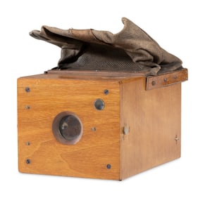[EARLY PHOTOGRAPHY]. Detective Magazine camera. Stirn, Berlin, 1891.