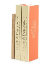 GIÉS, Paul, editor. Les Arts de l'Asie Centrale: La Collection Paul Pelliot du musée