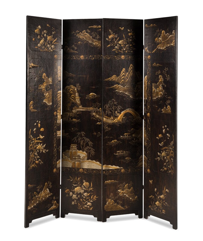 A Baker Chinoiserie-Decorated Floor Screen (1 of 3)