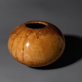 Philip Moulthrop (American, b. 1947) Turned wood bowl