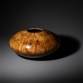 Philip Moulthrop (American, b. 1947) Turned wood vessel