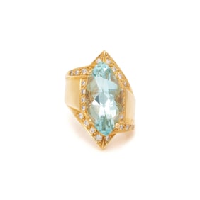 AQUAMARINE AND DIAMOND RING