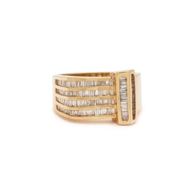 YELLOW GOLD AND DIAMOND RING