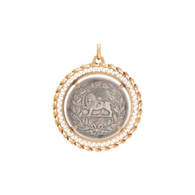 YELLOW GOLD AND COIN PENDANT
