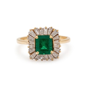 EMERALD AND DIAMOND RING
