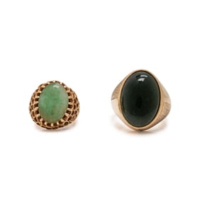 COLLECTION OF YELLOW GOLD, NEPHRITE AND JADE RINGS