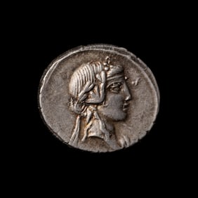 [ANCIENTS] ROMAN REPUBLIC. Q. Titus (c. 90 BC). Ar Denarius. (3.8 g).