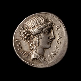 [ANCIENTS] ROMAN REPUBLIC. Q. Cassius Longinus (55 BC). Ar Denarius. (3.6 g).