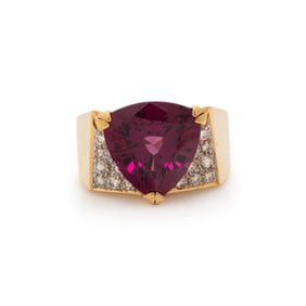 GARNET AND DIAMOND RING