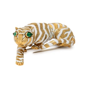 DAVID WEBB, EMERALD, DIAMOND, AND ENAMEL BROOCH