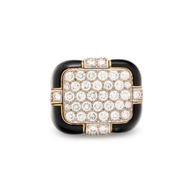 DAVID WEBB, DIAMOND AND ENAMEL 'CHECKMATE' RING