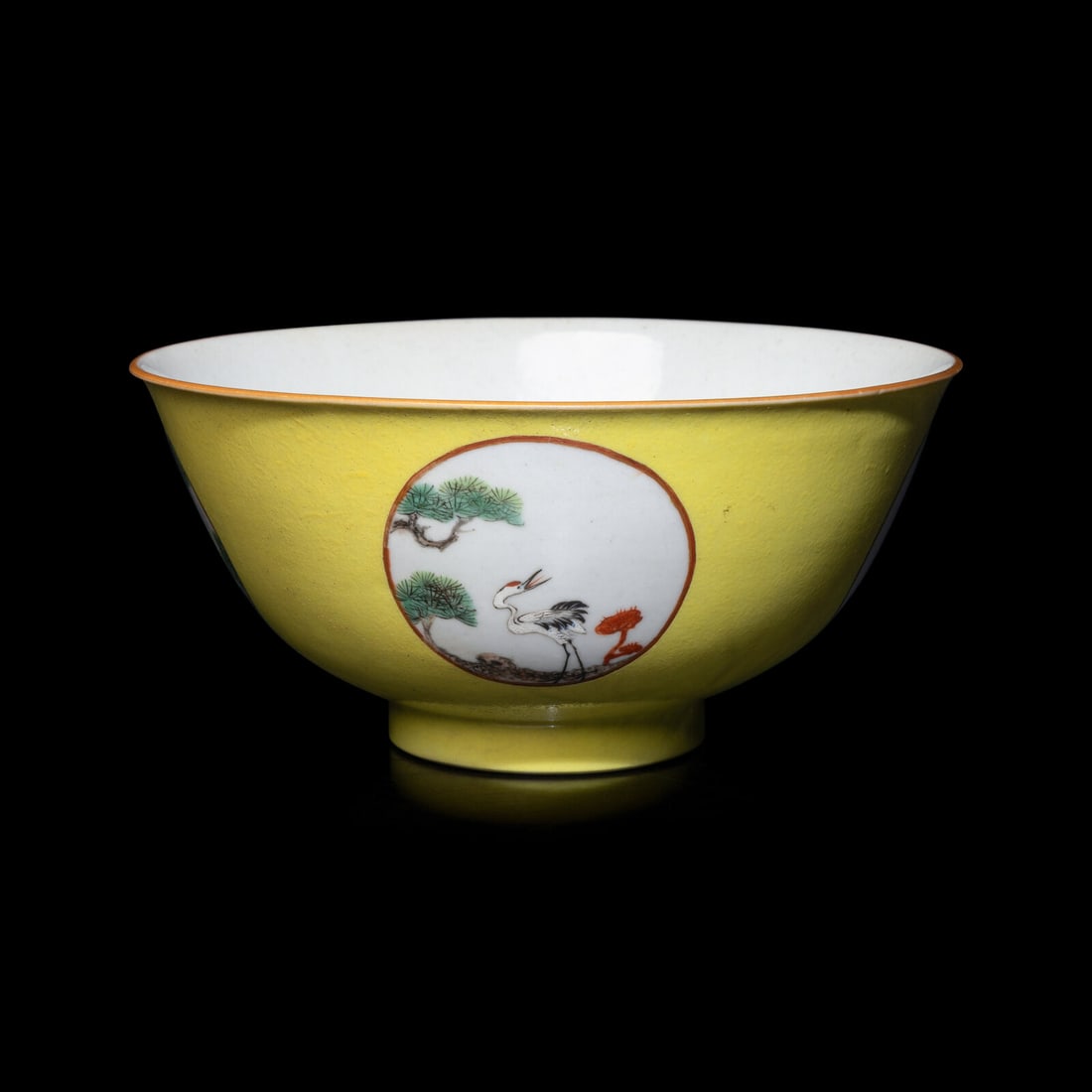 A Chinese Yellow Ground 'Medallion' Porcelain Bowl, Qing Dynasty, 18th Century or Later 清\u0002