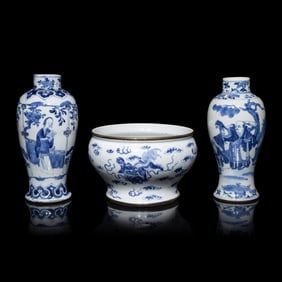 Three Chinese Blue and White Porcelain Vessels, 18th-19th Century 清中期 青&
