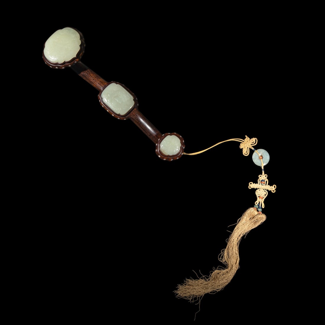 A Chinese Celadon Jade Inset Silver Inlaid Rosewood Ruyi Scepter, Late 19th-20th Century 晚\u0002