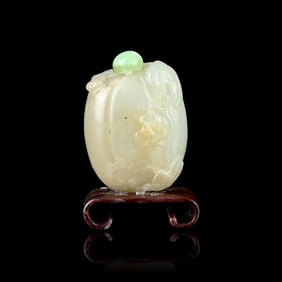 A Chinese Carved Celadon Melon-Form Snuff Bottle 青玉瓜形鼻煙&#