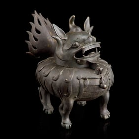 A Chinese Patinated Bronze Luduan Censer, Late Ming to Qing Dynasty 明末清初