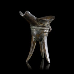 A Chinese Archaistic Bronze Wine Cup, Jue, Ming-Qing Dynasty 明-清 青銅Ĥ