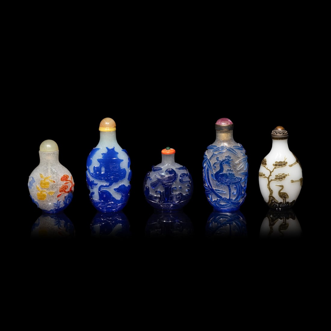 Five Chinese Glass Overlay Snuff Bottles, 19th-20th Century 晚清-民國 ࣯ (1 of 3)