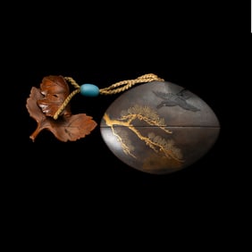 A Japanese Gold and Black Lacquer Single-Case Inro, Edo Period