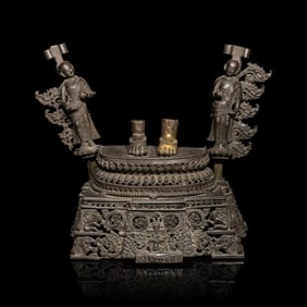 A Nepalese Bronze Lotus Base and Plinth with Remaining Feet, 19th/20th Century