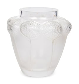A Lalique Bali Vase