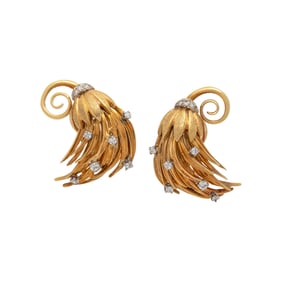 YELLOW GOLD AND DIAMOND EARRINGS