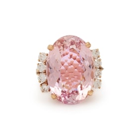 YELLOW GOLD, MORGANITE, AND DIAMOND RING