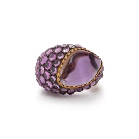 AMETHYST AND YELLOW GOLD RING