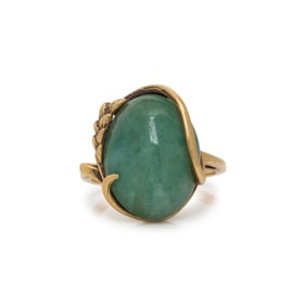YELLOW GOLD AND JADE RING