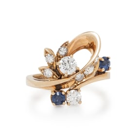 DIAMOND, SAPPHIRE, AND YELLOW GOLD RING