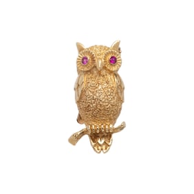 YELLOW GOLD AND SYNTHETIC RUBY OWL BROOCH