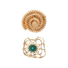 COLLECTION OF YELLOW GOLD BROOCHES