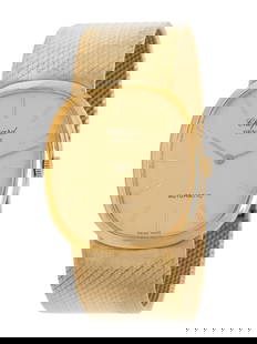 CHOPARD, YELLOW GOLD WATCH: CHOPARD, YELLOW GOLD WATCH Maker: Chopard Case size: Approx. 34 x 30 mm Case material: 18K yellow gold Dial: Yellow gold Movement: Automatic Bracelet/Strap: Integrated 18K yellow gold bracelet Stamps: