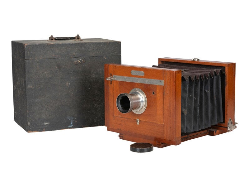 [EARLY PHOTOGRAPHY]. Rochester Optical Co. view camera with case.  (1 of 6)