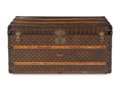 LOUIS VUITTON, ANTIQUE STEAMER TRUNK: LOUIS VUITTON, ANTIQUE STEAMER TRUNK Label: "LOUIS VUITTON / PARIS. 70, CHAMPS-&#201;LYS&#201;ES / 149, NEW BOND ST. LONDON. W / NICE 12. AVE DE VERDUN / LILLE 34 RUE FAIDHERBE" Maker: Louis Vuitton S
