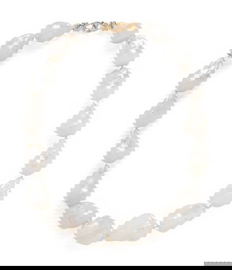 Baroque Pearl