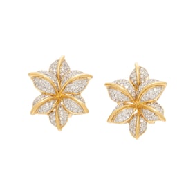 YELLOW GOLD AND DIAMOND FLOWER EARRINGS