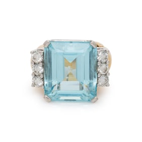 AQUAMARINE AND DIAMOND RING