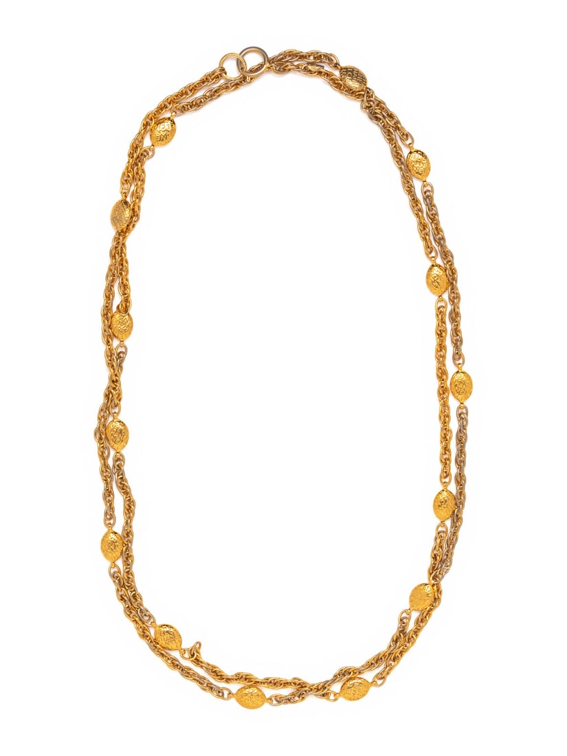 CHANEL, LARGE SAUTOIR (1 of 2)