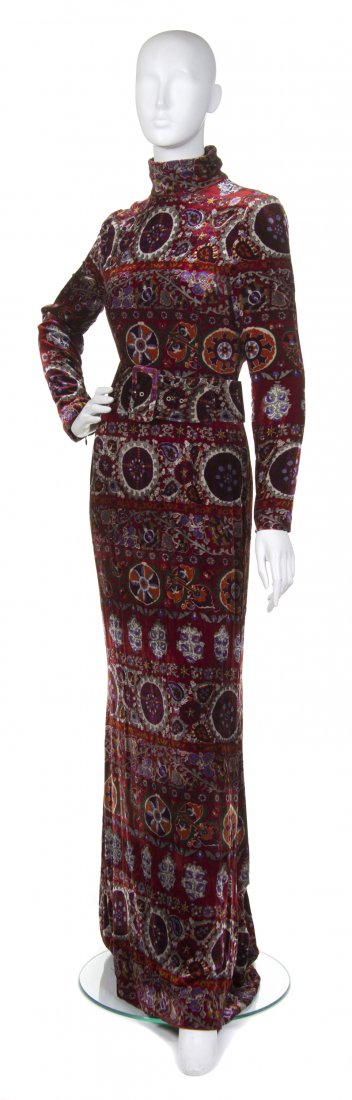 Oscar de la Renta, (Dominican/American, b. 1932), Eveni: Oscar de la Renta (Dominican/American, b. 1932) Evening Dress multicolor velvet size 6.