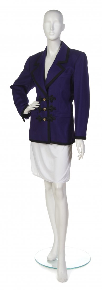 Yves Saint Laurent, (Algerian/French, 1936-2008), Jacke: Yves Saint Laurent (Algerian/French, 1936-2008) Jacket violet wool size 42.