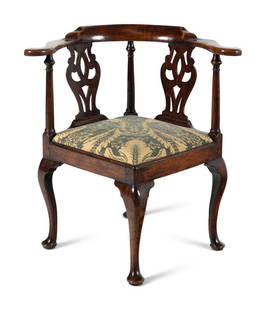 A George III Mahogany Corner Chair: A George III Mahogany Corner Chair Circa 1770 Height 31 x width 29 x depth 30 inches, Property from the Charlecote Antique Store, Kansas City, Missouri This lot is located in Chicago.<br