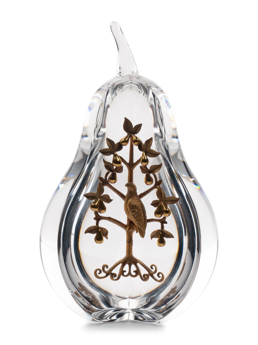 A Steuben Glass and 18 Karat Gold Partridge in a Pear Tree Sculpture: A Steuben Glass and 18 Karat Gold Partridge in a Pear Tree Sculpture Designed by Lloyd Atkins, Modern Model 1014, signed Steuben on underside. Height 6 inches. Height 5 3/4 x width 3 3/4 x depth 3 inc